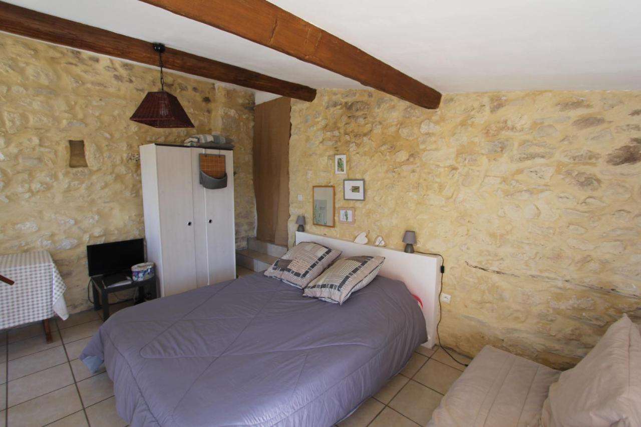 Studio Gard Calme Et Nature Russan Bagian luar foto