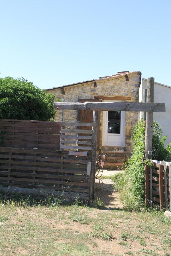 Studio Gard Calme Et Nature Russan Bagian luar foto