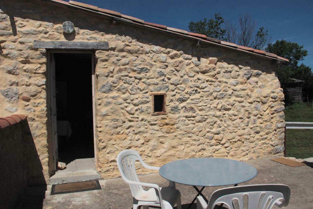 Studio Gard Calme Et Nature Russan Bagian luar foto