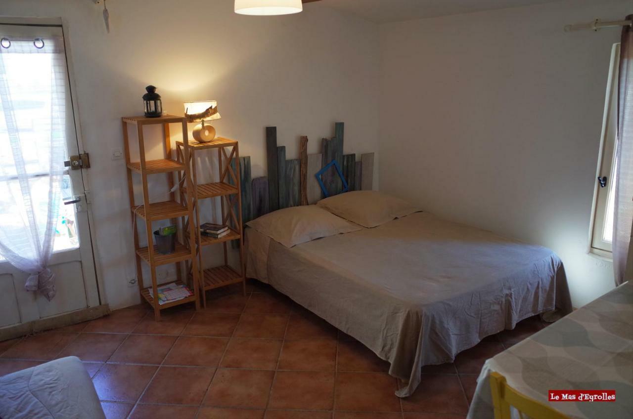 Studio Gard Calme Et Nature Russan Bagian luar foto