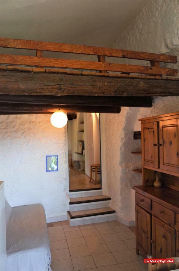 Studio Gard Calme Et Nature Russan Bagian luar foto